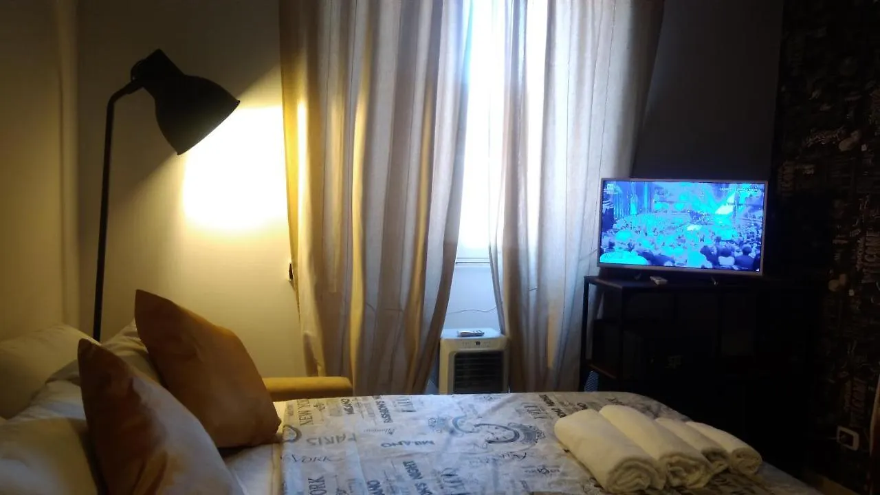 *** Guest house Heart Of San Lorenzo Rome Italy